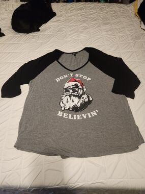 torrid Gray and Black Crewneck Top